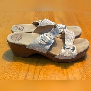 Dansko Women SOPHIE Comfort Leather Clog Sandals WHITE SILVER Size EU 41 / US10